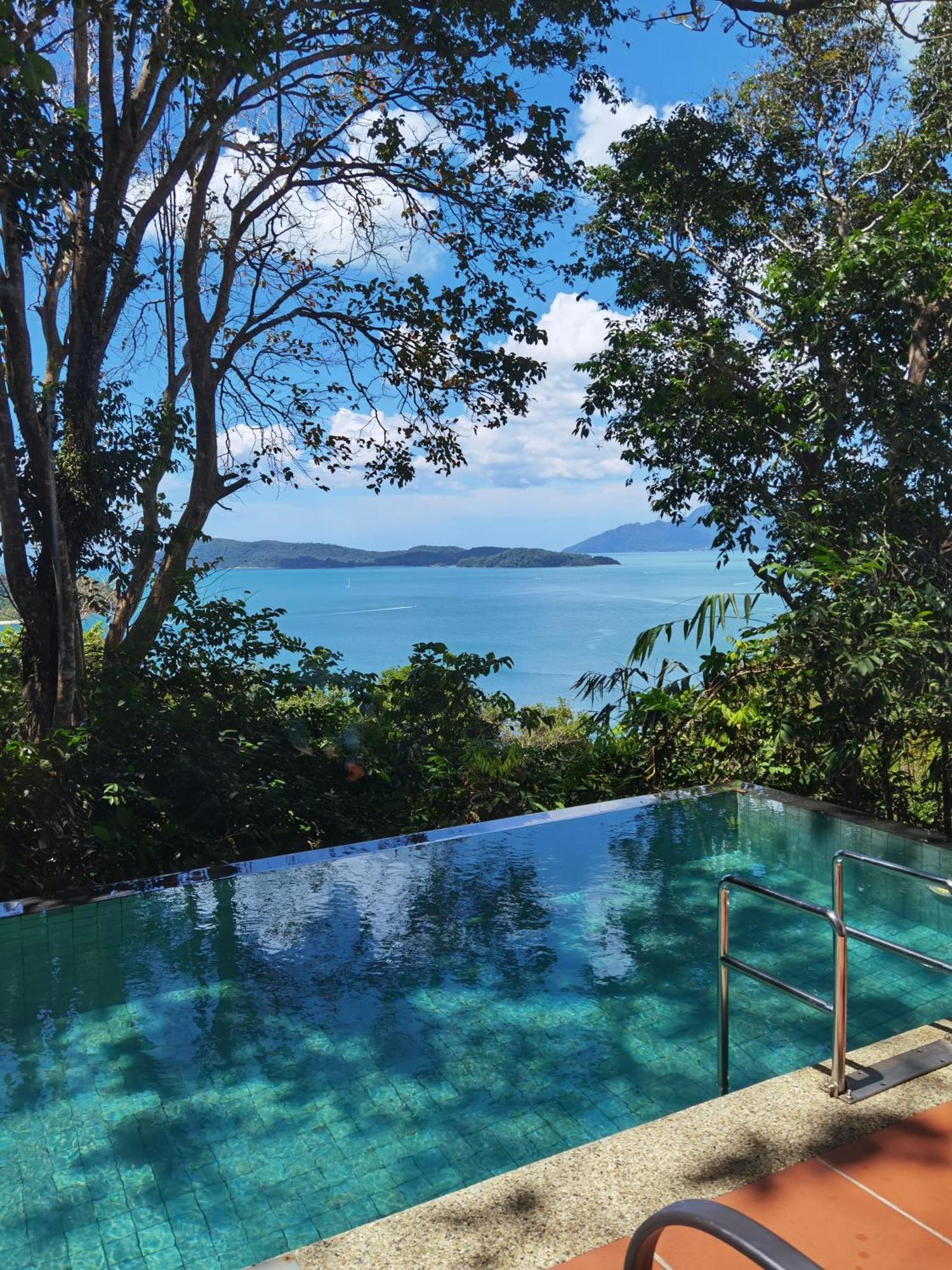 Ambong Pool Villas - Private Pool Pantai Cenang  Buitenkant foto