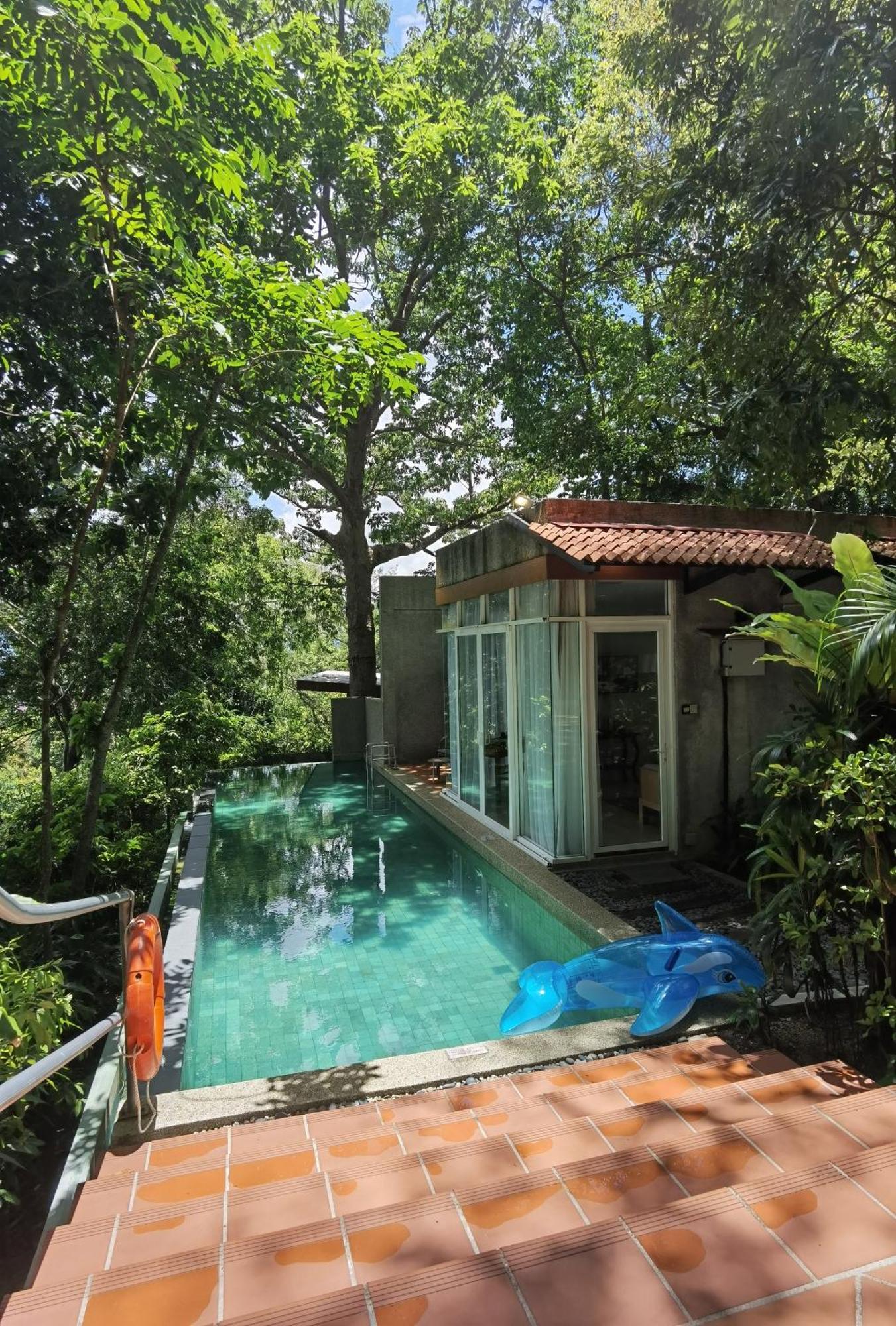Ambong Pool Villas - Private Pool Pantai Cenang  Buitenkant foto