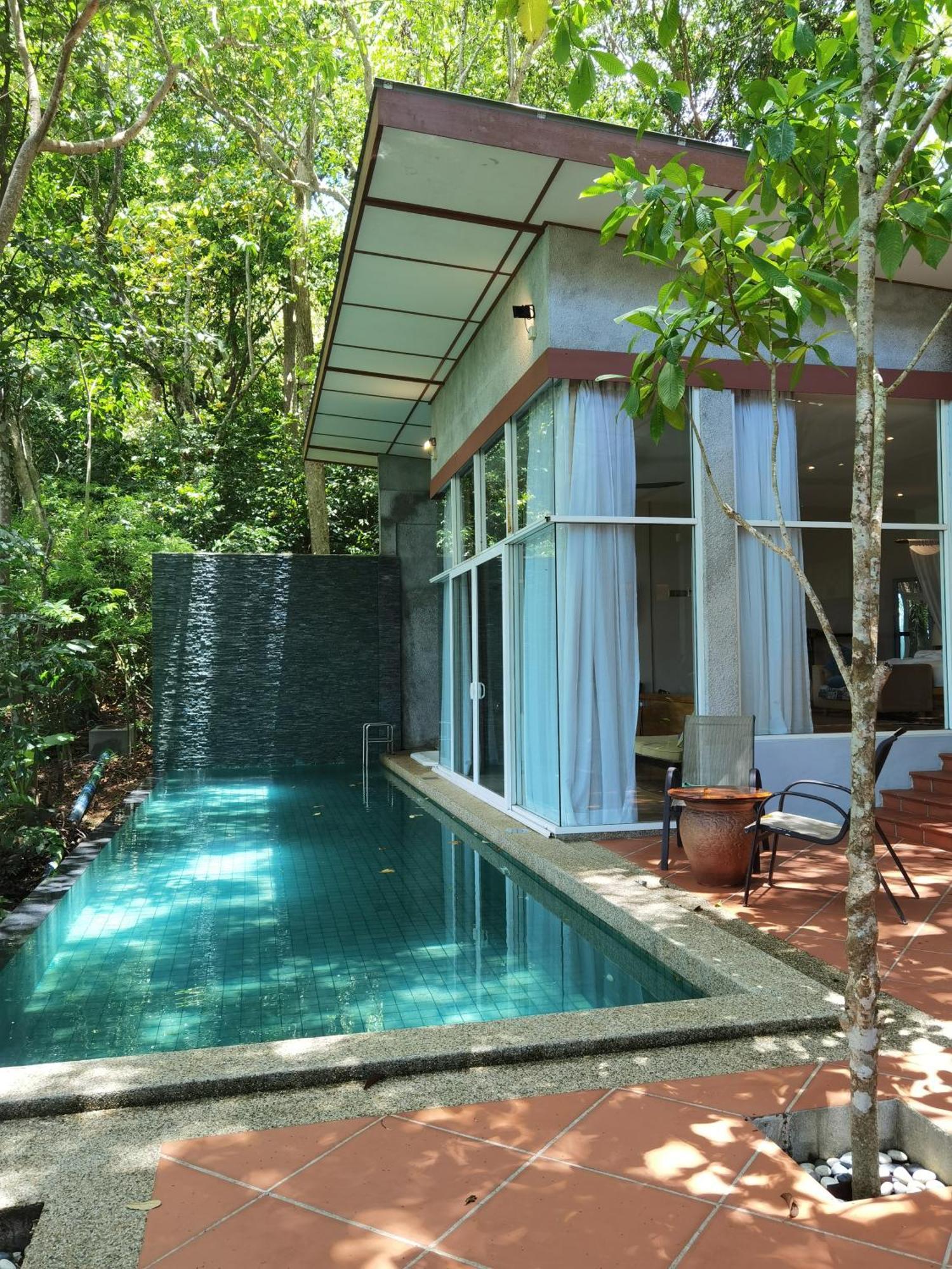 Ambong Pool Villas - Private Pool Pantai Cenang  Buitenkant foto
